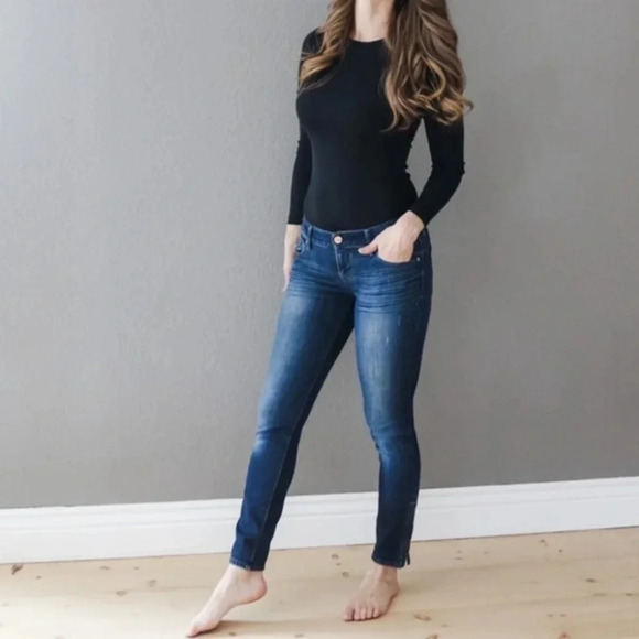Express Jeans - Picture 1 of 8